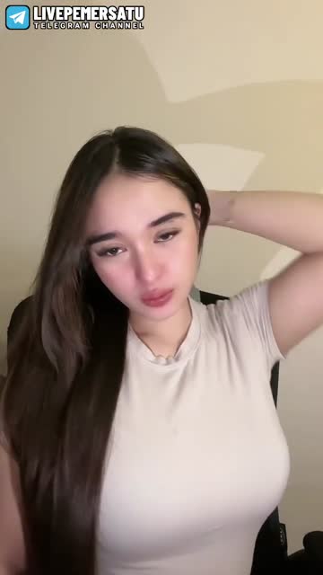 Live Show Nuke Ardila Live Tiktok main di toilet umum