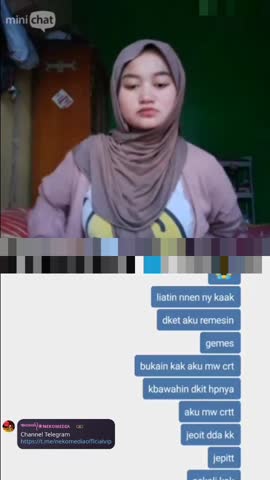 OMETV HIJAB Manis Malu malu nungging di sofa ruang tamu sampai lemas