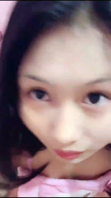 Bokep Indo kena gilir di rumah kosong