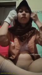 Hijab Pramuka Colmek – ngewe di kamar mandi tanpa sensor