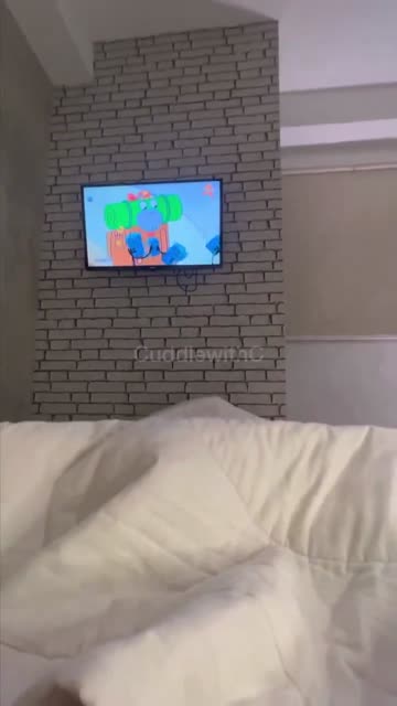 Bokep Indo Chelsea full percakapan 1 servis om di sofa ruang tamu