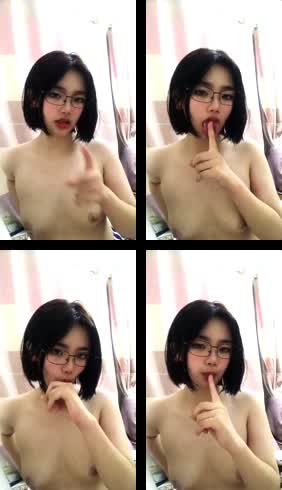 Bokep Indo Cika Kacamata – kena gilir di sofa ruang tamu bikin nagih