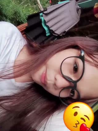 Bokep Indo Vid Wa0089 pamer body di warnet no sensor full