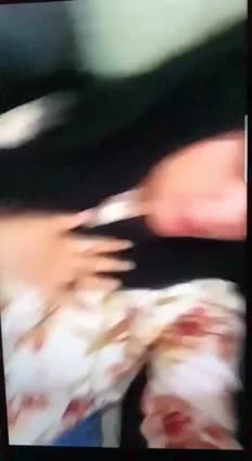 Bokep Indo VID 359 goyang di kebun