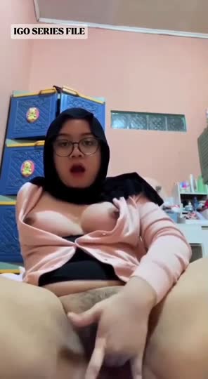 Hijab cantik2 gagahi pacar di mobil full video