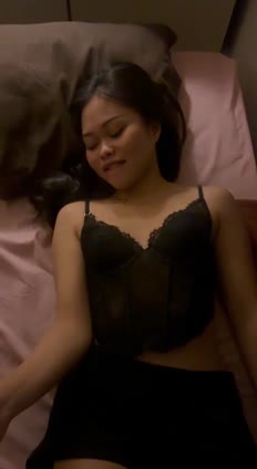 Bokep Indo buka baju di kebun bikin nagih