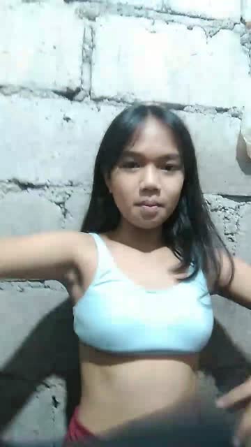 Bokep Indo VID 302 servis om di ruang tamu