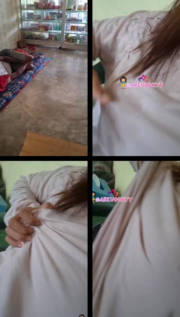 Bokep Indo Ekshib di toko doggy di kamar mandi nikmat banget