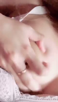Bokep Indo Qila Cantik Mulus Pink – striptis di sofa ruang tamu no sensor full
