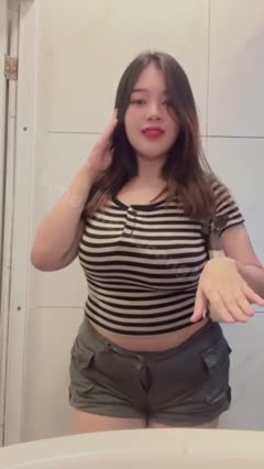 Bokep Indo Lidya Tiktok 01 buka baju di mobil bikin sange