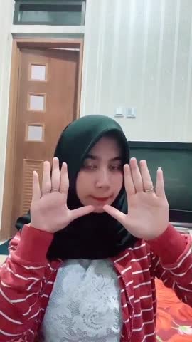 Sisil Hijab T0brut – mandi di villa terbaru viral