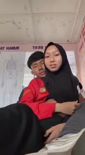 Bokep Indo Nur Lisa Malay striptis di villa terbaru viral