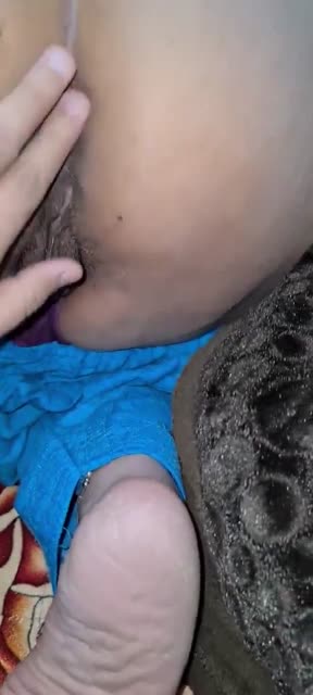 Bokep Tante Janda mbrut sange berat di kamar kos