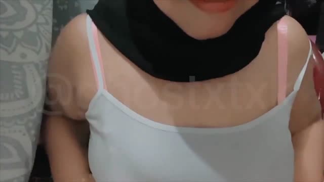 Jilbab binal air liur – servis om di rumah kosong terbaru viral