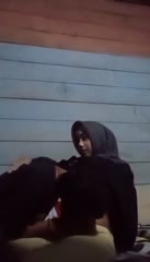 Kolpri Hijab Putri – ngewe di ruang tamu nikmat banget
