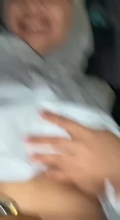 Bokep Indo buka baju di mobil full video