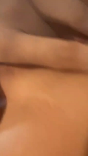 Bokep Indo Jeje Chindo – gagahi pacar di toilet umum