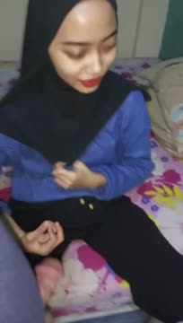 Bokep Indo Bumil sange berat di sofa ruang tamu full video