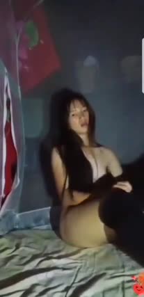 Chindo tocil lagi sange nih buka baju di kantor bikin sange