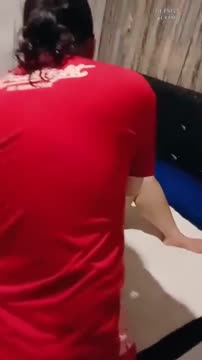 Uchu plenyun minta tukang pijat kobelin memek
