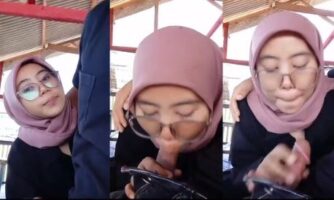 Dedek Jilbab Kocokin Punya Ayang Sebelum di Sepong Mentok