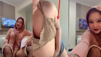 Hikaru Jilboobs Perdana Colmek Sampe Bunyi Instagram