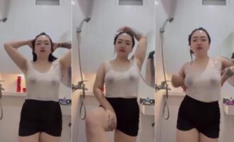 Bokep Indo Kakak Selebgram Cantik Sexy Baju Transparan Uting Instagram