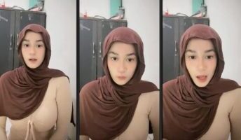 Bokep Jilbab Penasaran Sama Barang Gedenya Ukhty Satu Ini Nazmi