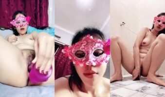 Live Show Sambil Remas TT Xylla Baru Pertama Rasain Mainan Sex HOT51