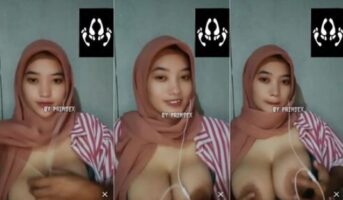 Bokep Jilbab VCS Jelita Cewek Hijabers Toge Binal Mainin Uting Basah Livu