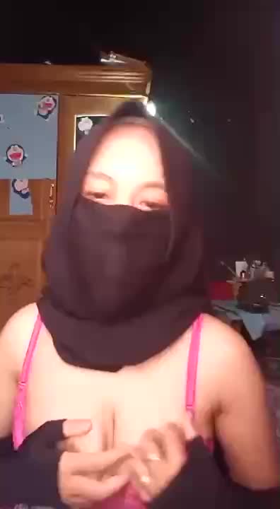 Gatel Sekali Mekinya Si Jilbab Hitam