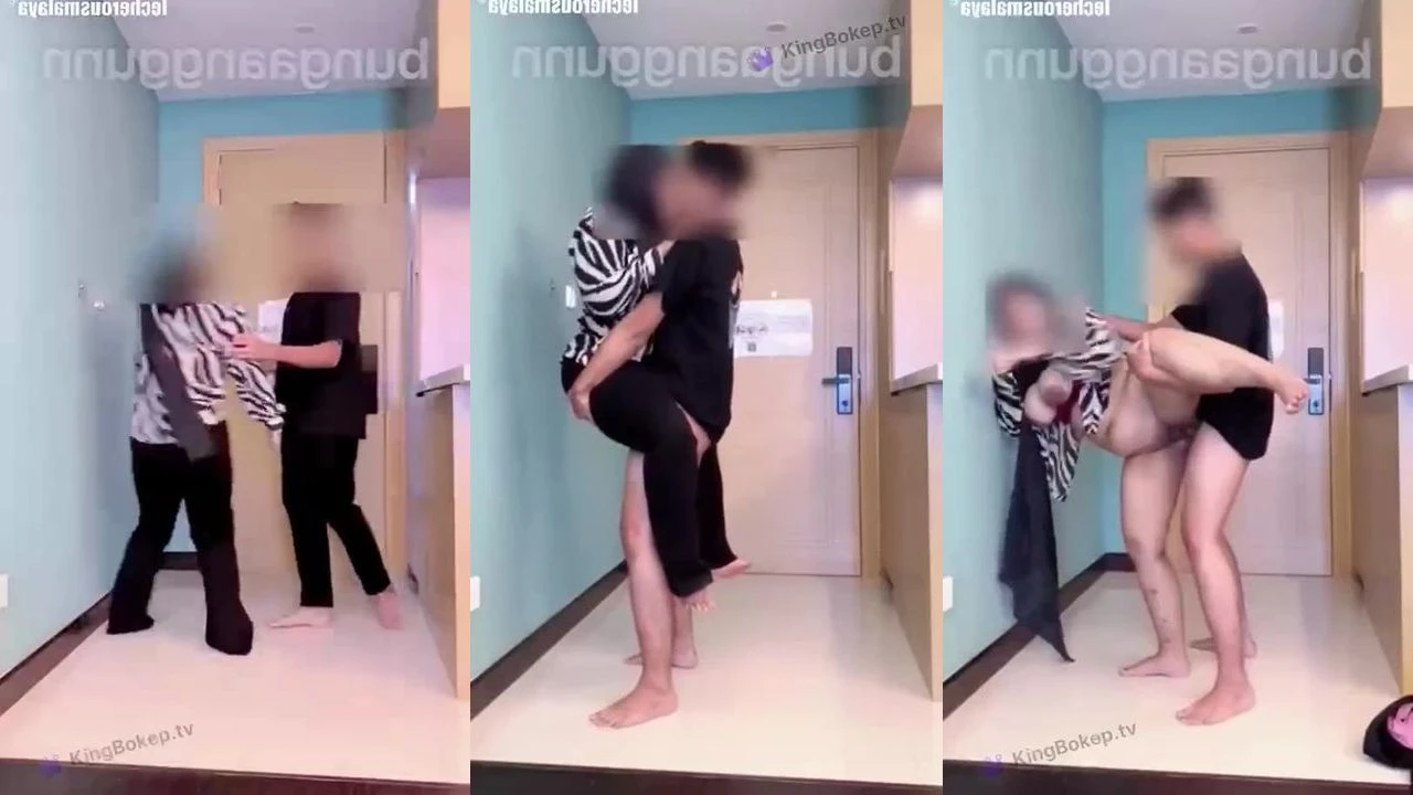 Ibu-Ibu Jilbab STW di Booking Brondong Muda