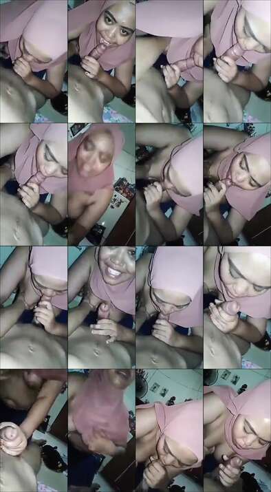 Jilbab Pink Lagi Kulum