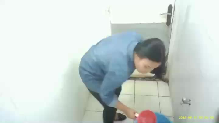 Bokep Skandal Ngintip Ditemenin Temen Pipis 2015 Part 2