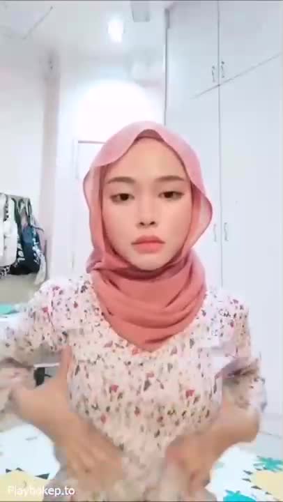 Ukhti Cantik Imut Suka Colmek